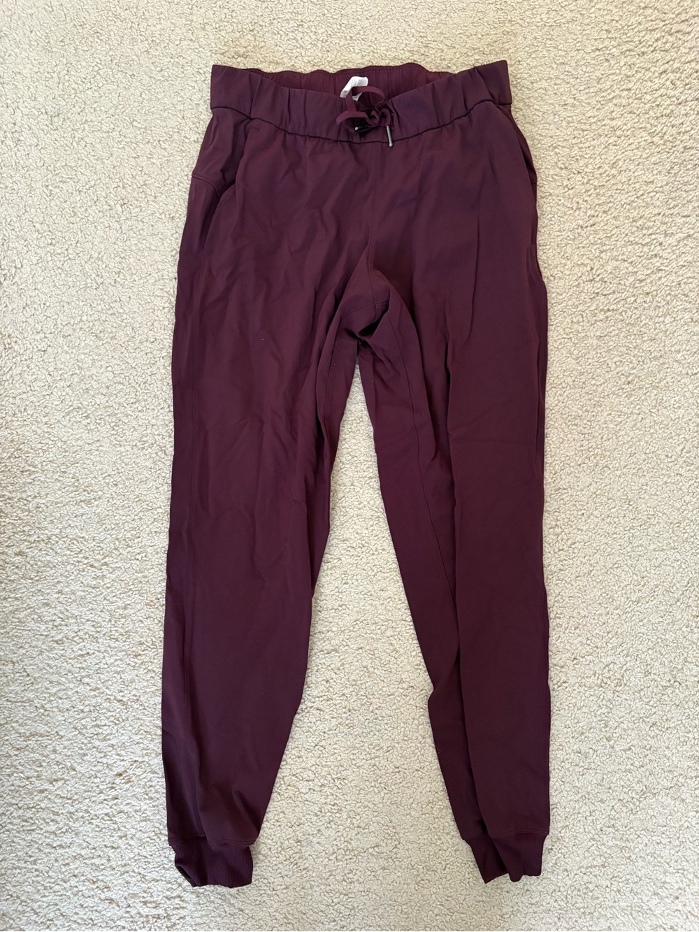Women’s Jogger Pants in Deep Burgundy - lululemon